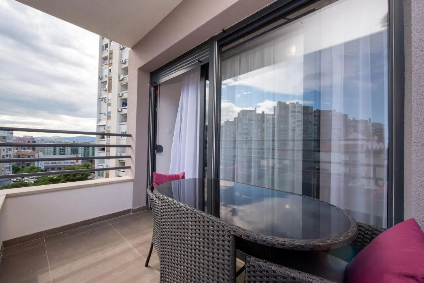 S'Akvarel 6 - New & Modern Studio Apartment Split 0*,  Croatia